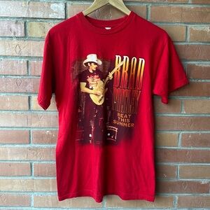 Brad Paisley T-Shirt / Beat This Summer 2013 Tour / Medium